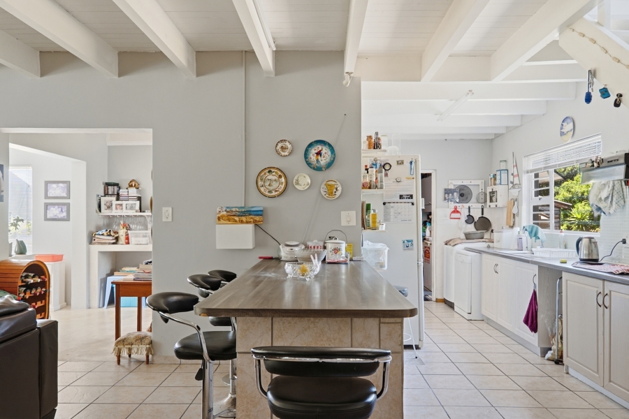 5 Bedroom Property for Sale in Myburgh Park Western Cape